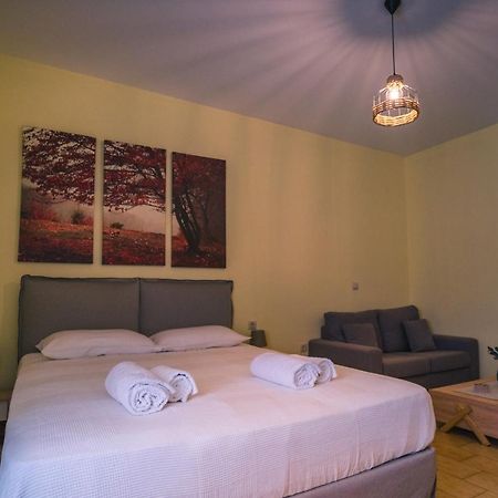 Penny'S Apartment Exámbela 외부 사진